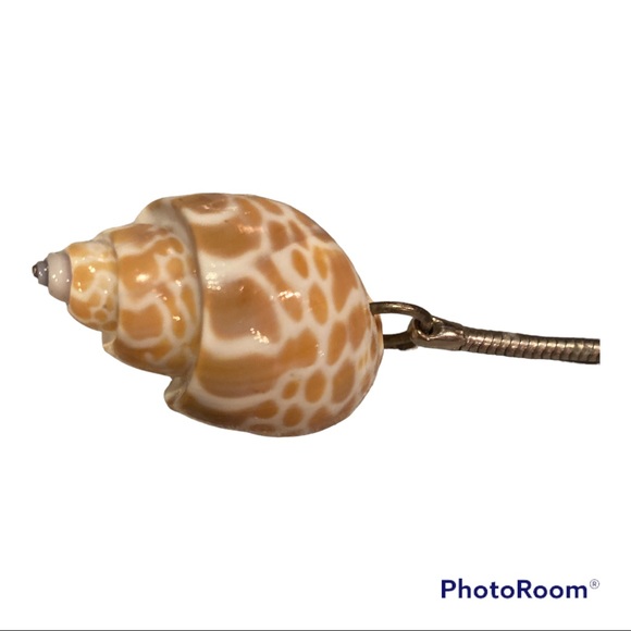 Shell Keychain Purse Charm - Picture 2 of 3